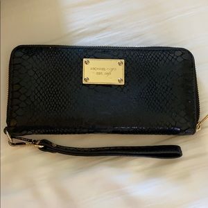 Michael Kors Zip Wallet with Phone Holder